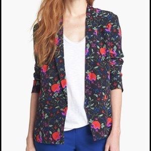 Joie Blazer